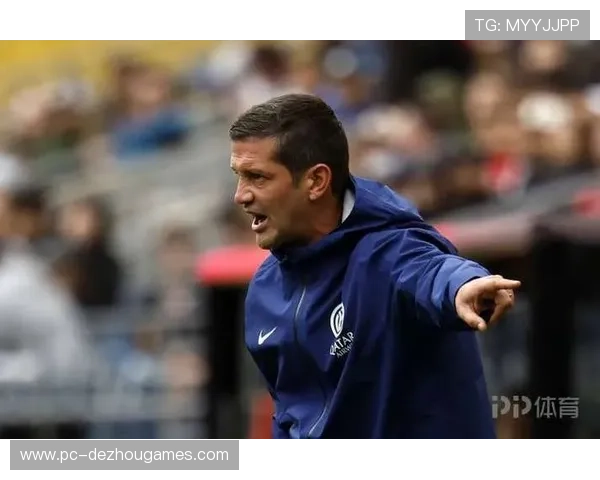 本菲卡主场2-0胜那不勒斯,穆里尼奥胜孔蒂 本菲卡主场2-0胜那不勒斯,穆里尼奥胜孔蒂