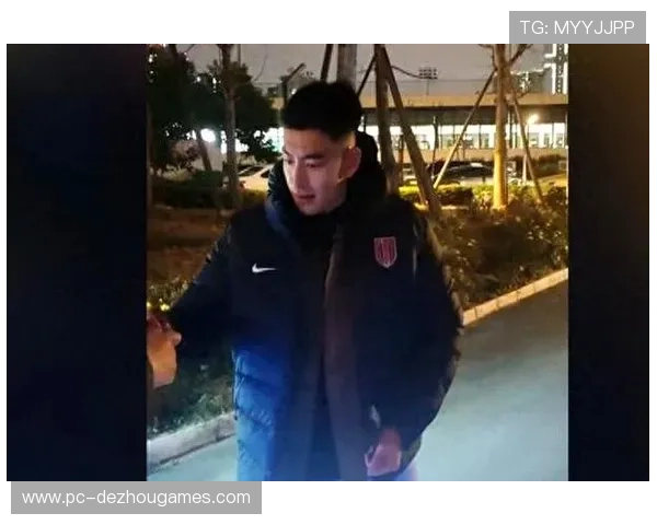 成都蓉城官宣茹萨、韦林顿以及前国脚王子铭加盟。